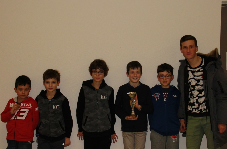 Les 6 participants du club de Caumont