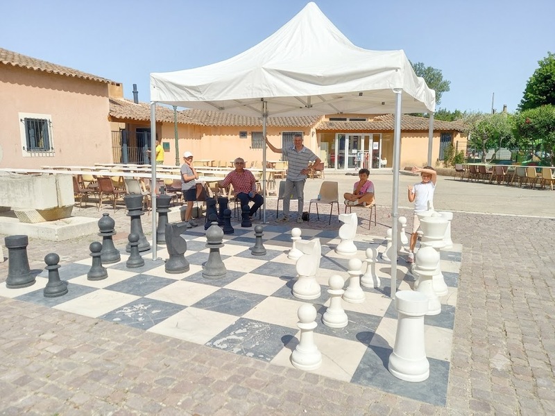 Le jeu géant à l'ouverture de la kermesse 2026