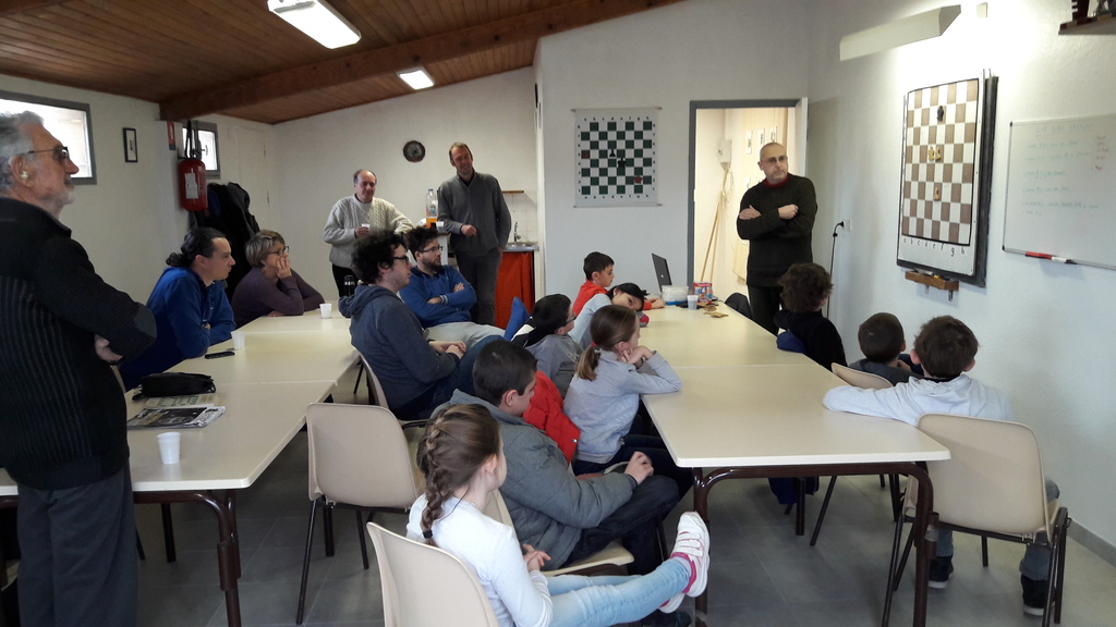 Auditoire varié mais attentif pour le 1er cours 2018 de Simon Barret