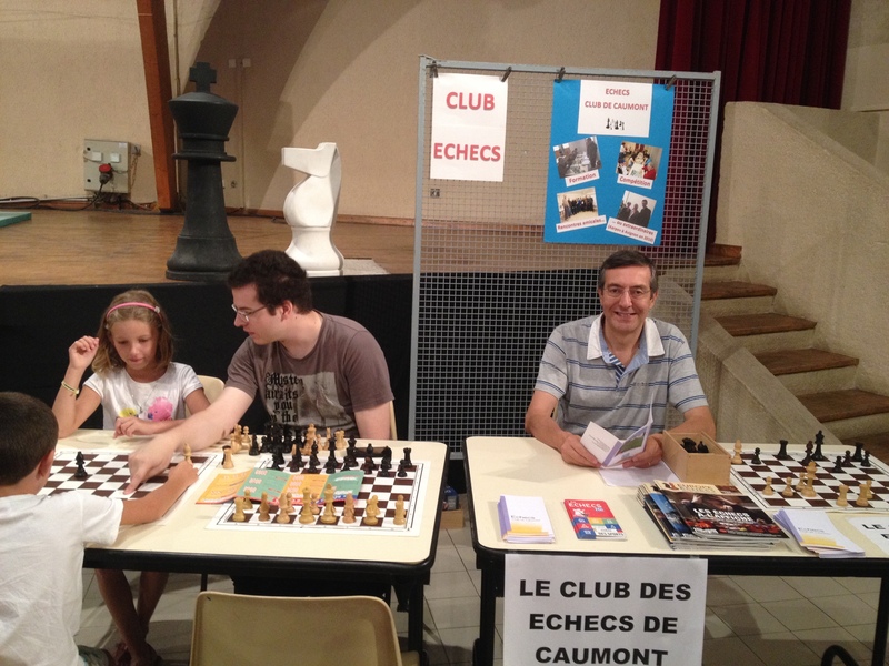 Le stand du club d'échecs