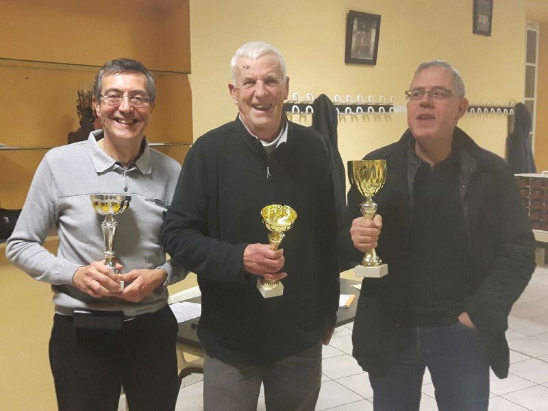 Remise des coupes aux 3 clubs qualifiés