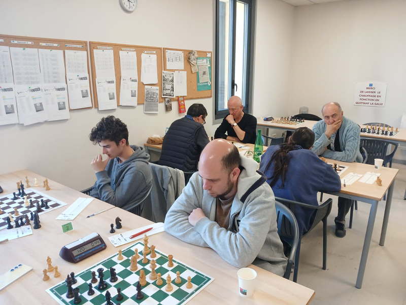 Egalité sur les 4 premiers échiquiers lors du match ECV II - Caumont