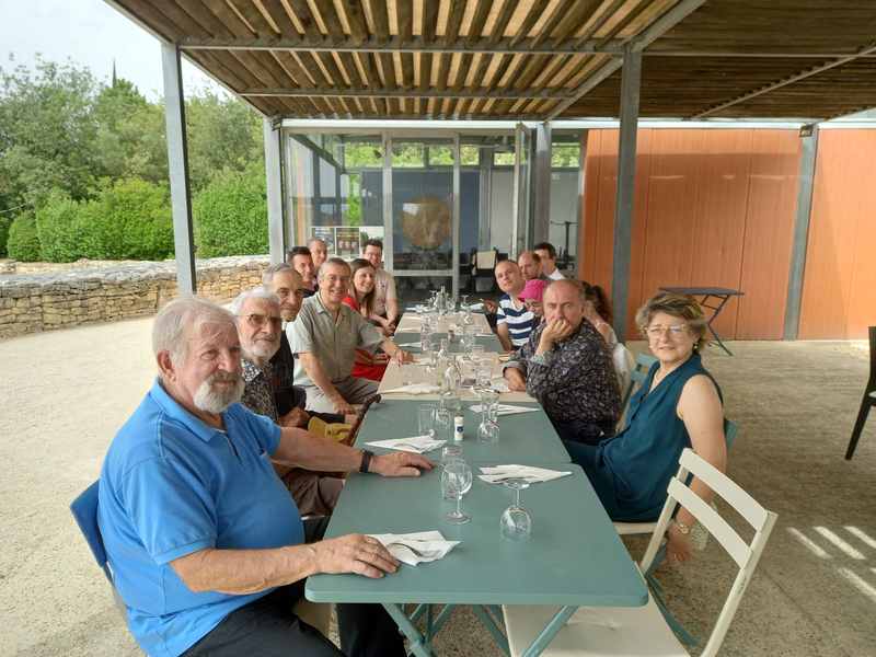 Début du repas le 29 juin 2024 au Jardin Romain