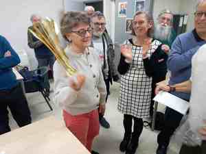Catherine et sa coupe de championne